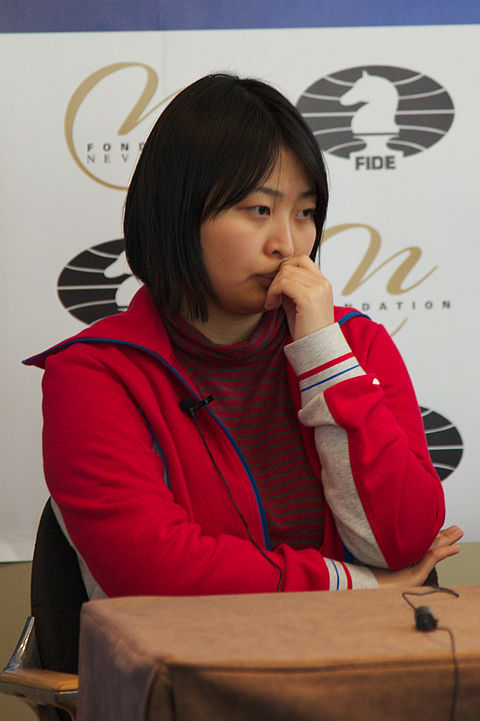 480px-fondation_neva_women_s_grand_prix_geneva_11-05-2013_ju_wenjun_during_the_press_conference.jpg