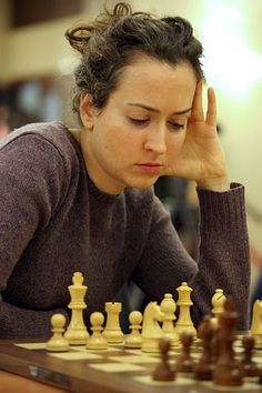 ee1fd32c84cfce4e5154af16f9690755--chess-play-chess-games.jpg