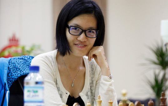 hou-yifan_1.jpg