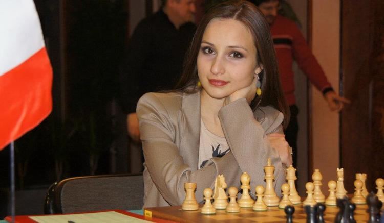 sopiko-guramishvili-5231053d-ef54-4ce2-afc6-63e2de13d17-resize-750.jpeg