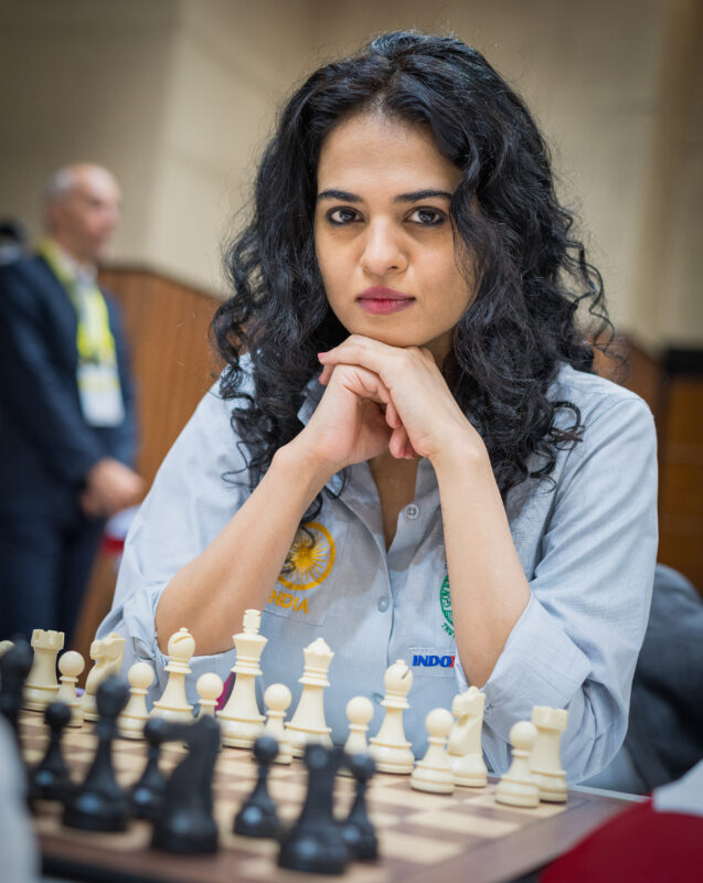 tania-pic-637x800.jpg