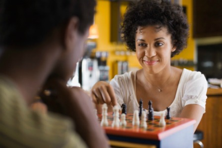 0416-woman-playing-chess-mensa-dating-tips_sm.jpg