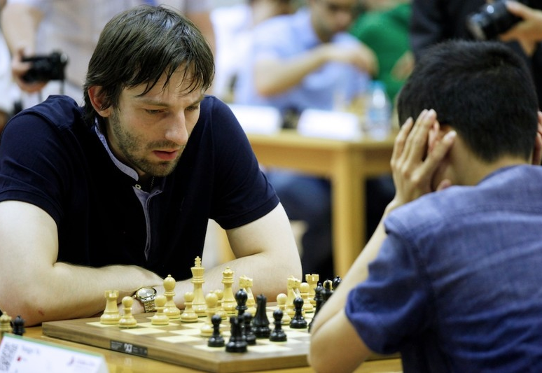 alexander-grischuk-at-fide-world-rapid-and-blitz-championships-2014-dubai.png