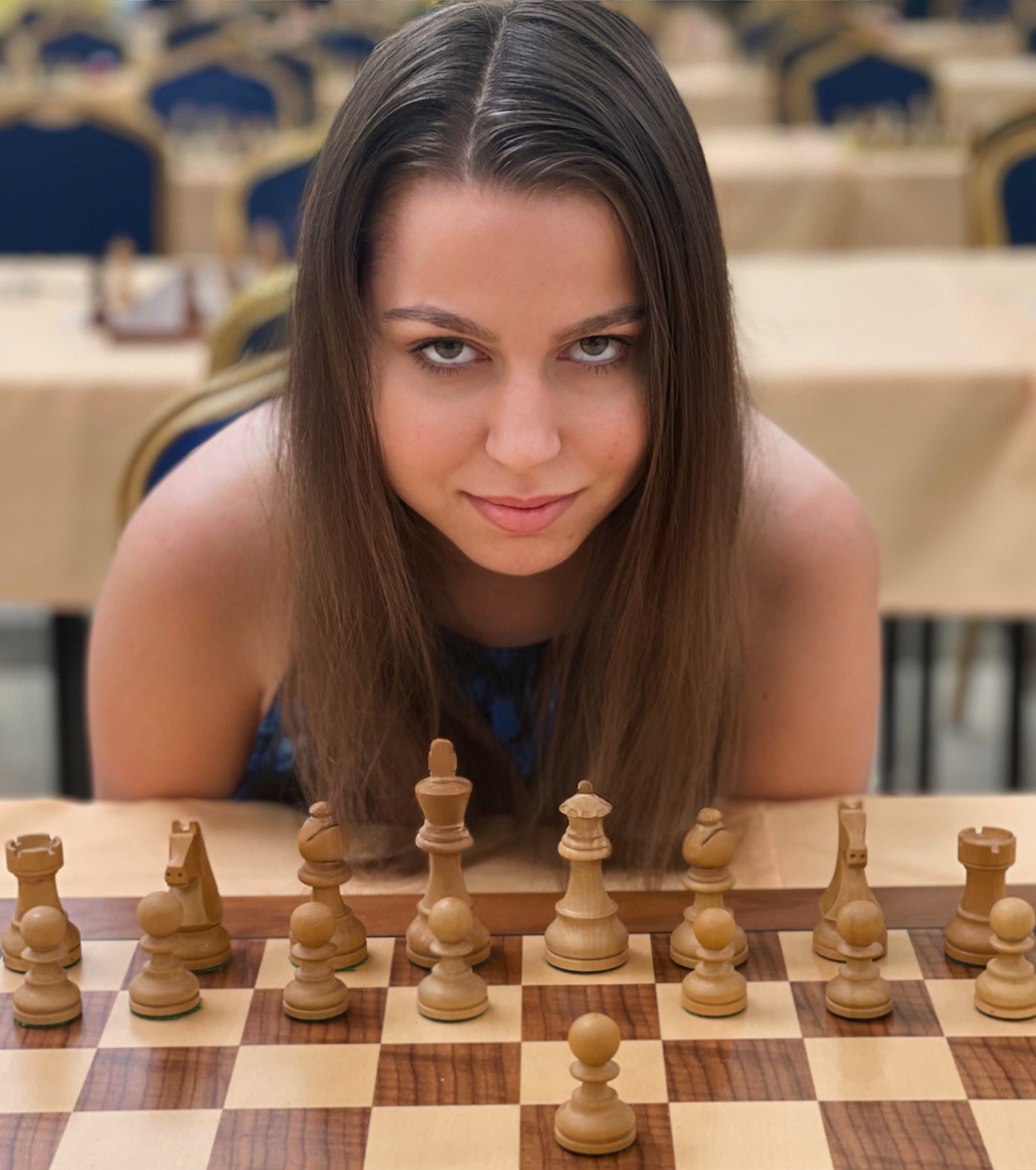 angelika-valkova-v0-hunoqpo3hqcd1.jpg