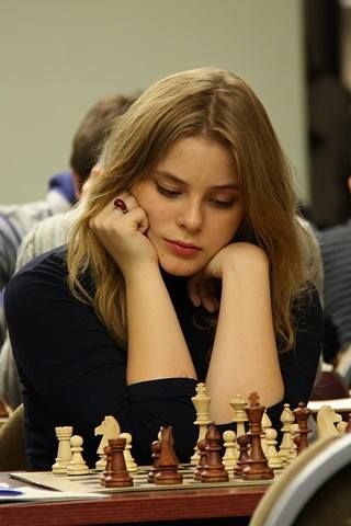 b6f3c03b73b0547abfd0bf23e7eaf0f7--chess-play-russia.jpg