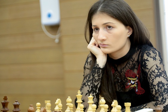 bacsiasvili14bbf.jpg