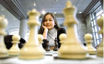 chessgirl.jpg
