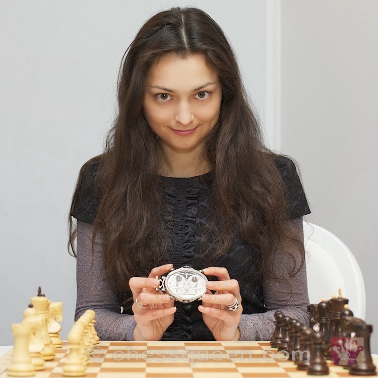 chessqueen-watch.jpg