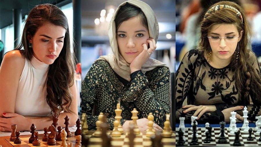 hot-chess-players.jpg