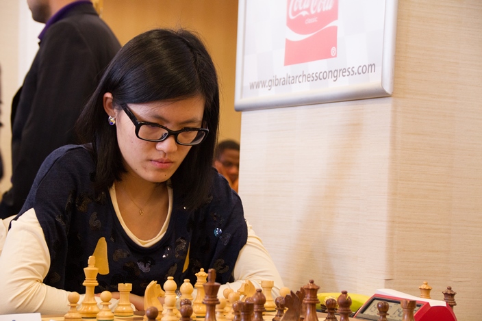 hou-yifan.jpg