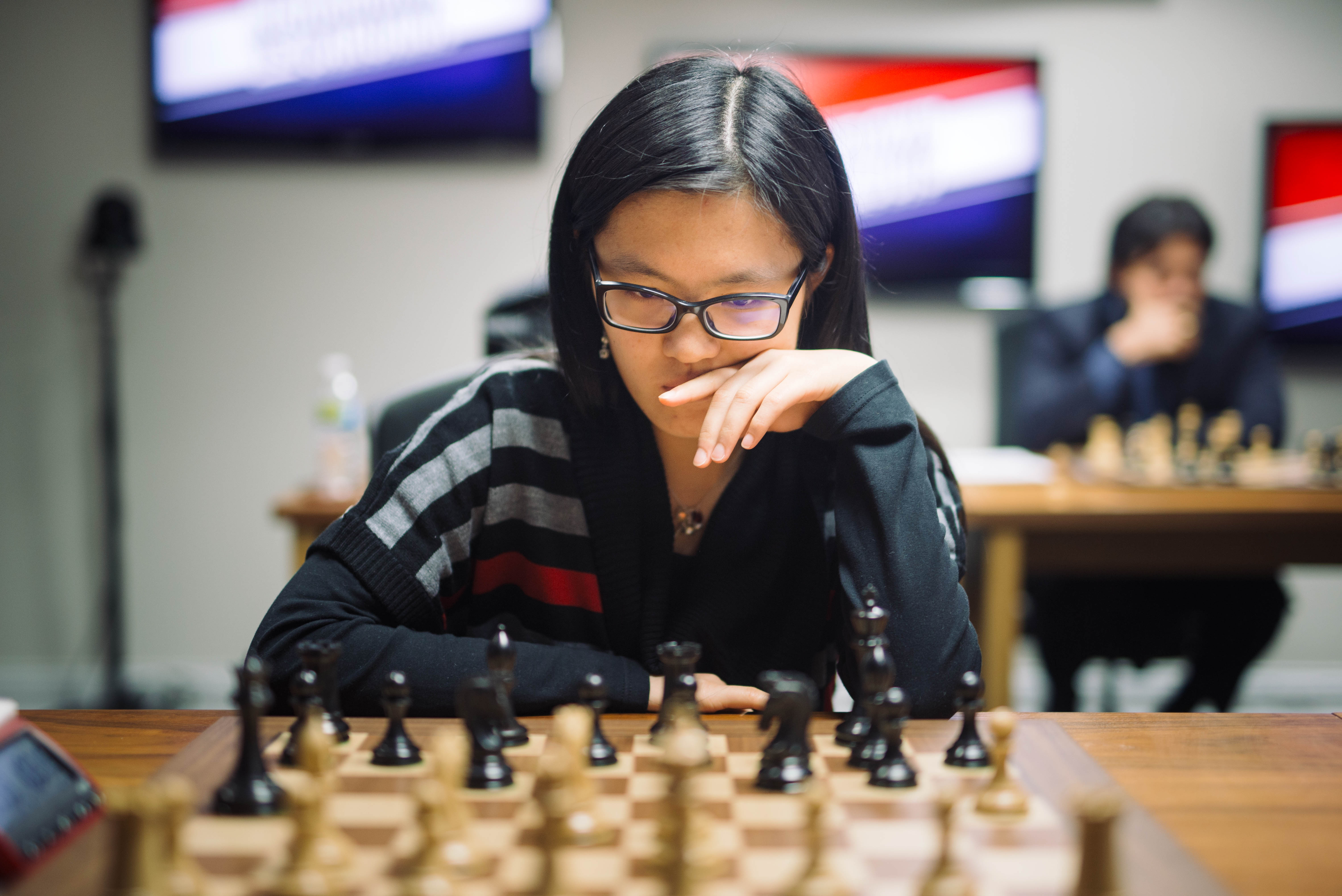 hou_yifan_3.jpg