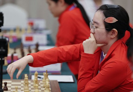 tan-zhongyi-china-competes-during-women_s-team-440nw-14131185e.jpg