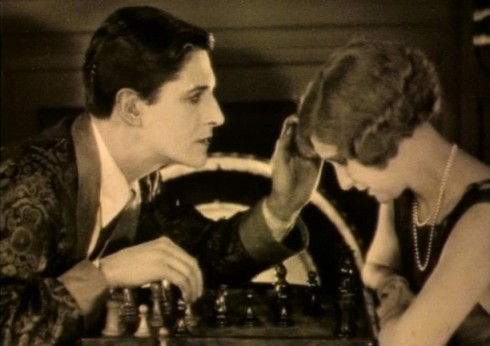 the-lodger-chess-scene-hitchcock.jpg