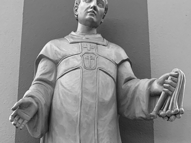 június 15. - Szent Iszfrid premontrei püspök