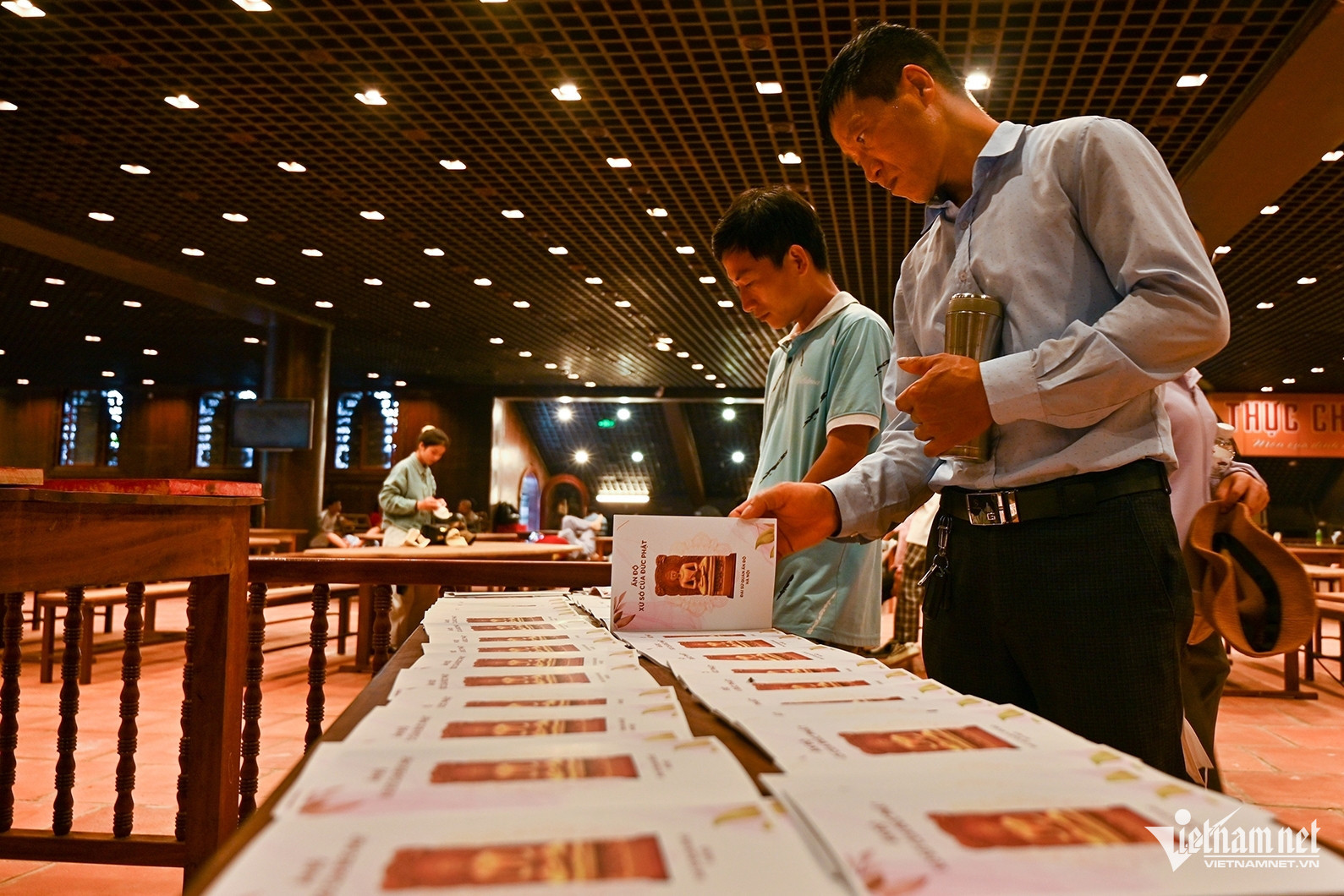 buddhism-exhibition2-43159.jpg