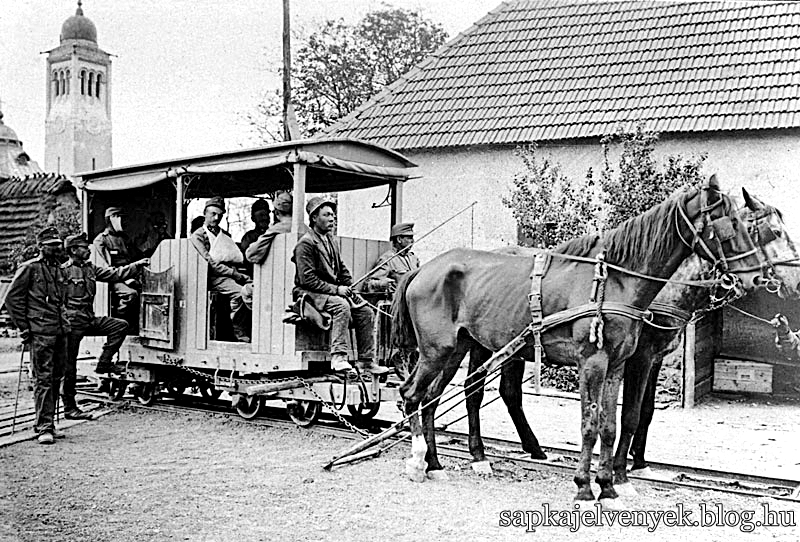 Személyszállító tiszti-kocsi. / Passenger transport officer‘s wagon.