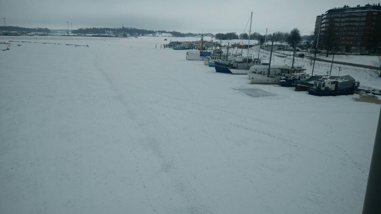 na ott vannak a kis lábnyomok a tengeren...