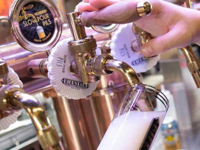 Slow Pour Pils