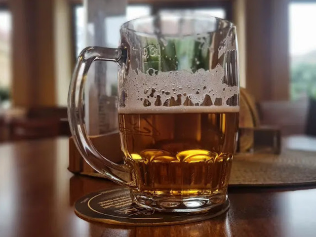 Nem volt kocsma besúgó nélkül