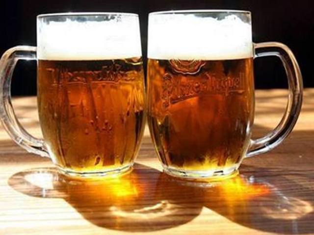 Nagy Lajos: A nyári vendéglős