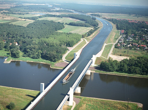 Magdeburg Water Bridge.jpg