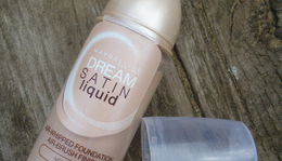 Maybelline Dream Satin Liquid alapozó