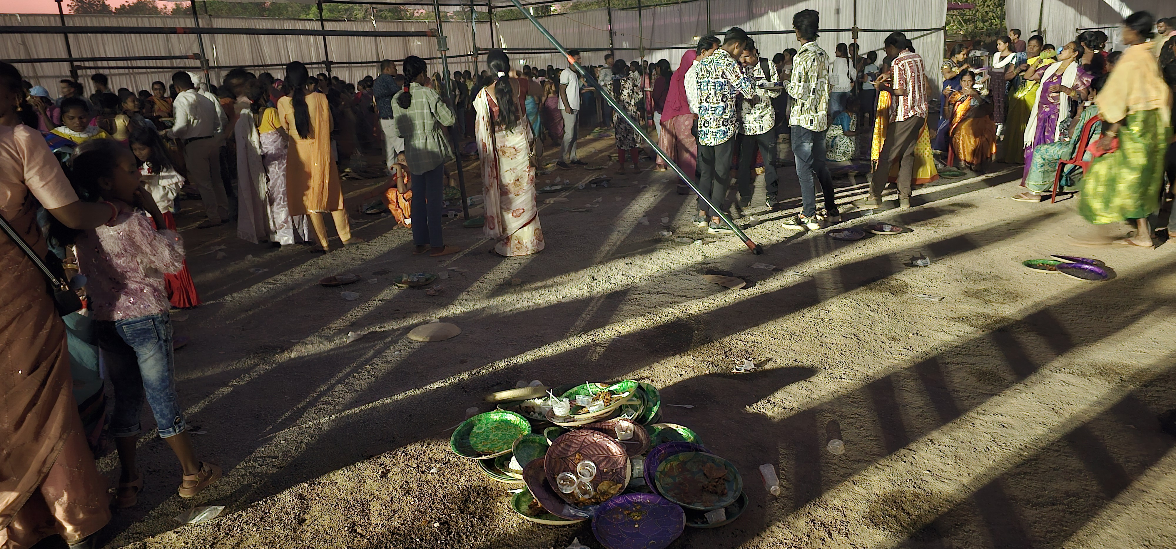 a vendégek vacsorát kaptak