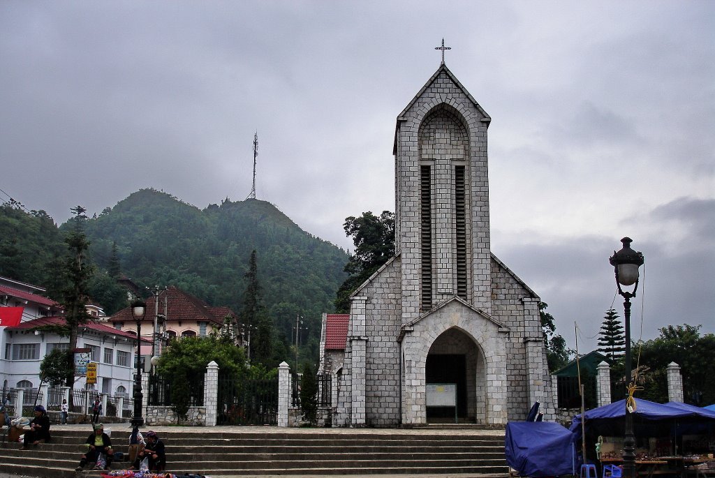 A katolikus templomot a franciak epitettek 1930-ban.