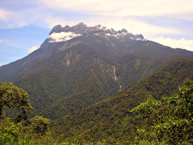 Mount Kinabalu.jpg