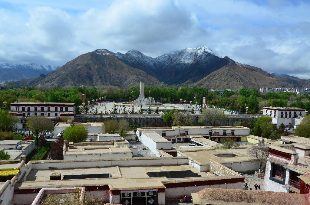 Potala tér