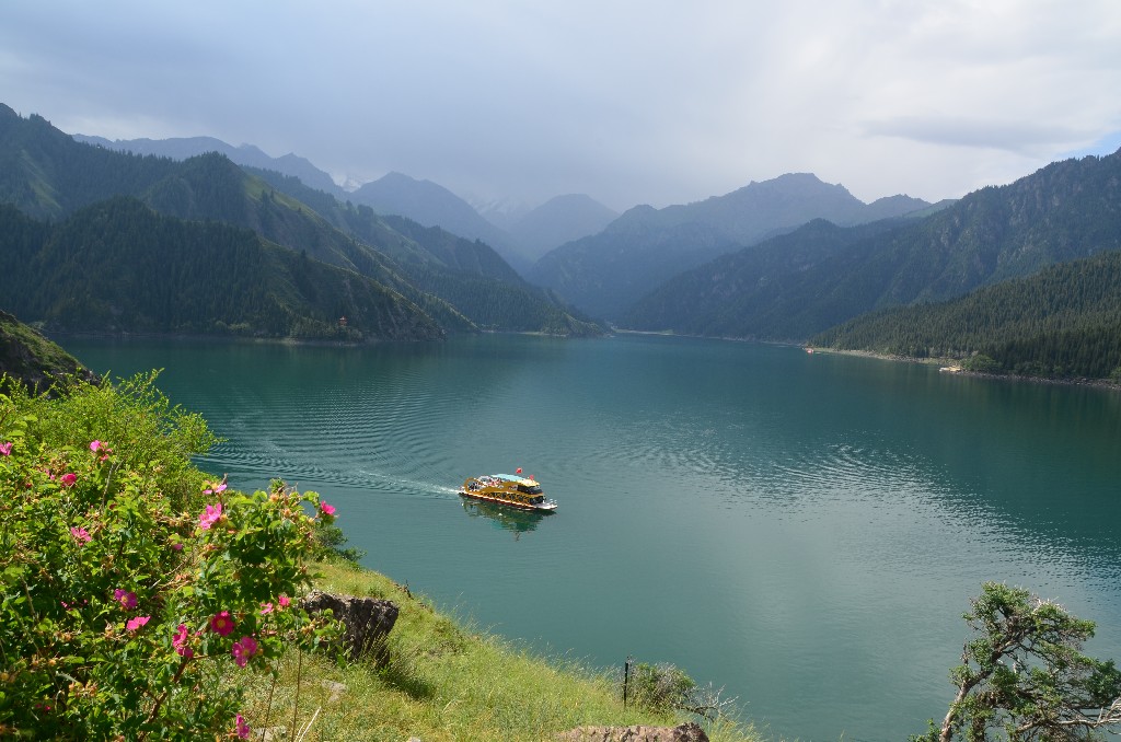 Mennyei tó (Heavenly Lake)