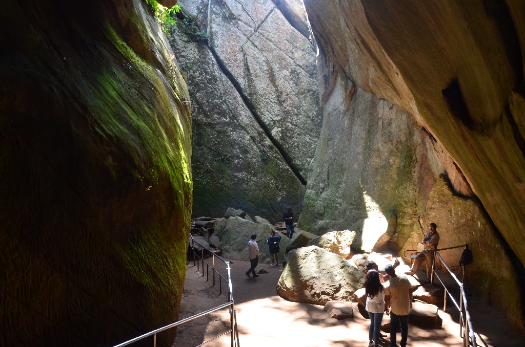  Wayanad: Edakkal Caves