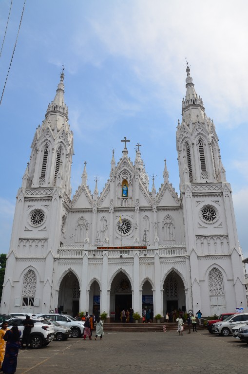 Thrissur: Our Lady of Dolours Basilica 