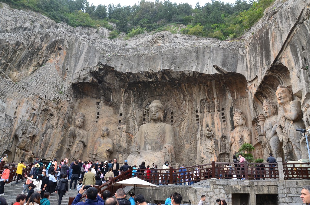 Fengxian barlang, 35x30 méteres