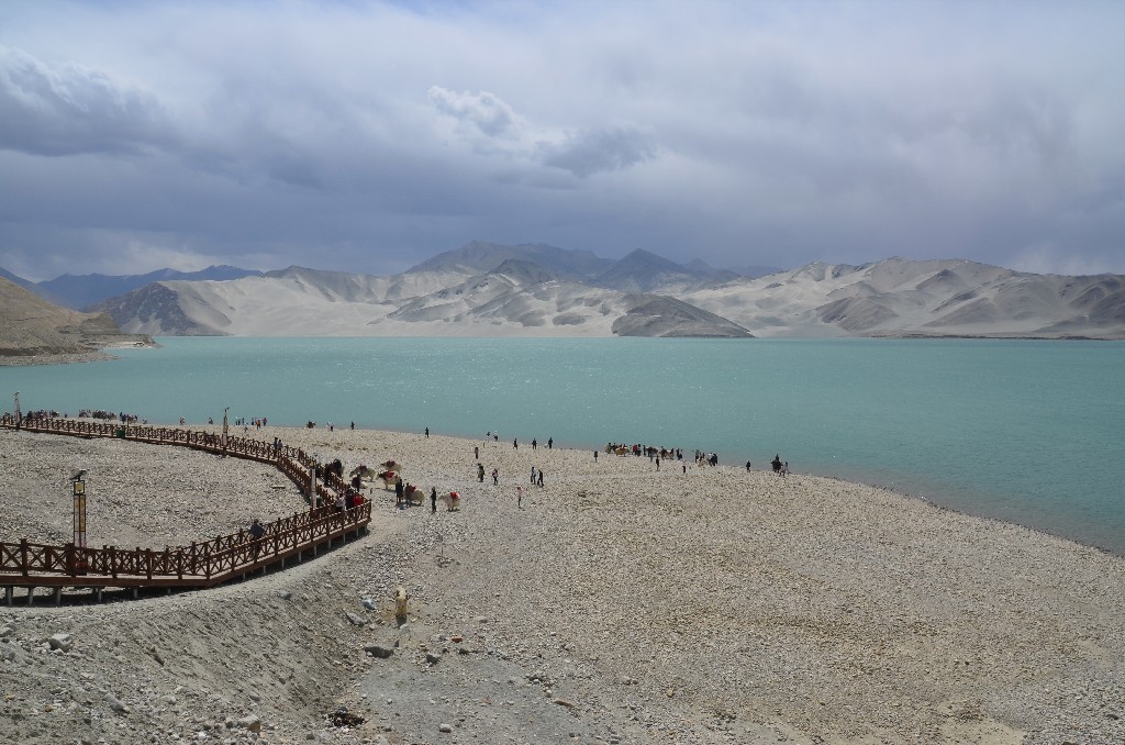 Bulongkol tó (White Sand Lake)