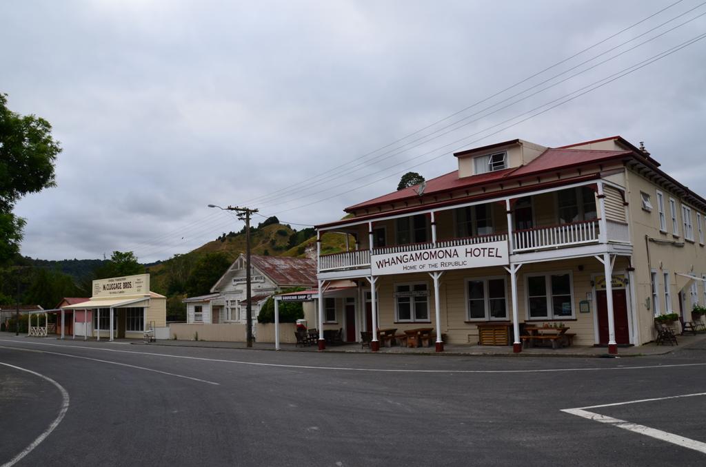 Whangamomona Hotel 