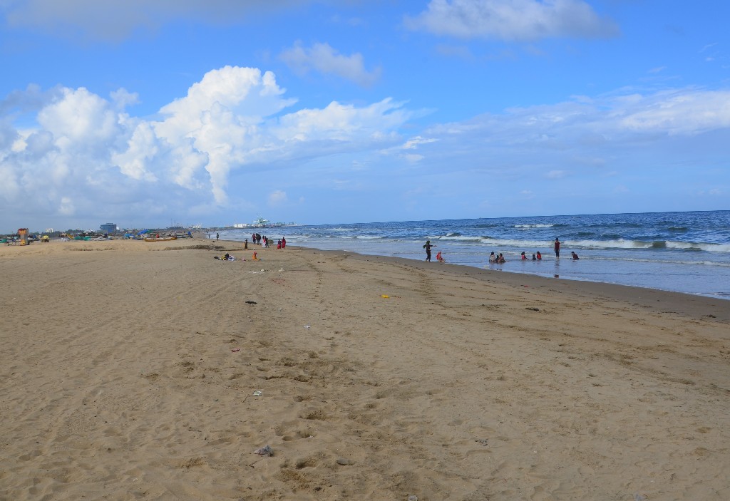 12 km hosszú Marina Beach, a világ második leghosszabb városi strandja. 