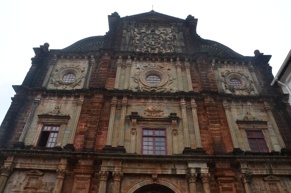 A templom építési munkálatai 1594-ben kezdődtek, és 1605 májusában szentelte fel Dom Fr. Aleixo de Menezes érsek. 