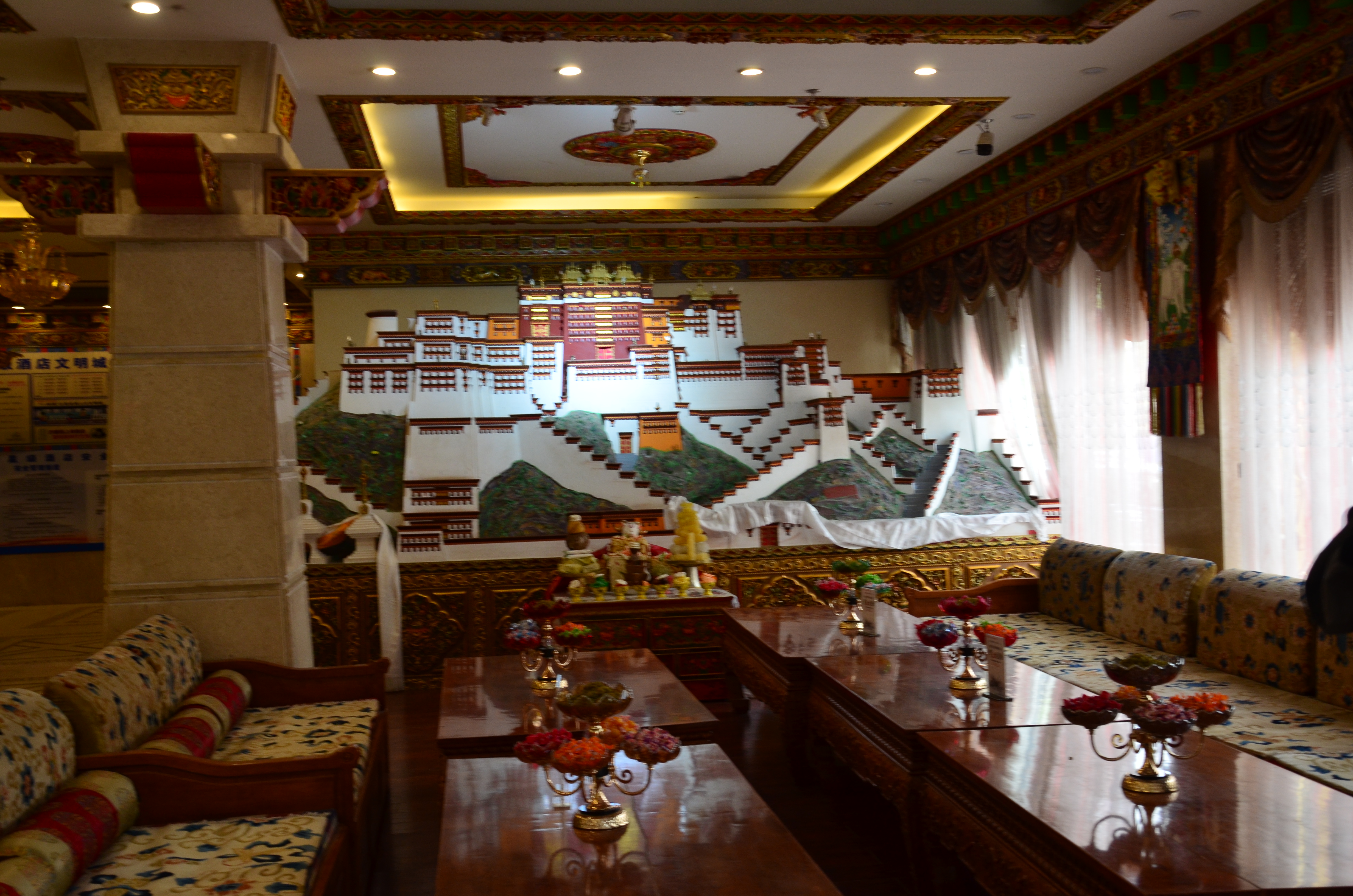 Szállodánk<br />A makett Shigatse Dzong -ot ábrázolja<br />