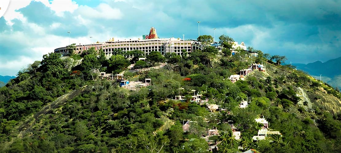 Palani Murugan Temple <br />Kép forrása<br />https://blog.yatradham.org/palani-murugan-temple-timings-history-alangaram-accommodation/<br />