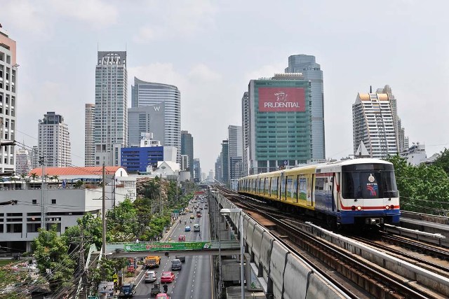 skytrain.jpg