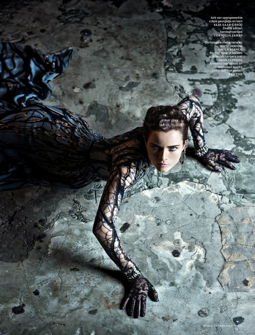 anna_de_rijk_by_marc_de_groot_neo-victorian_vogue_netherlands_november_2012_6.jpg