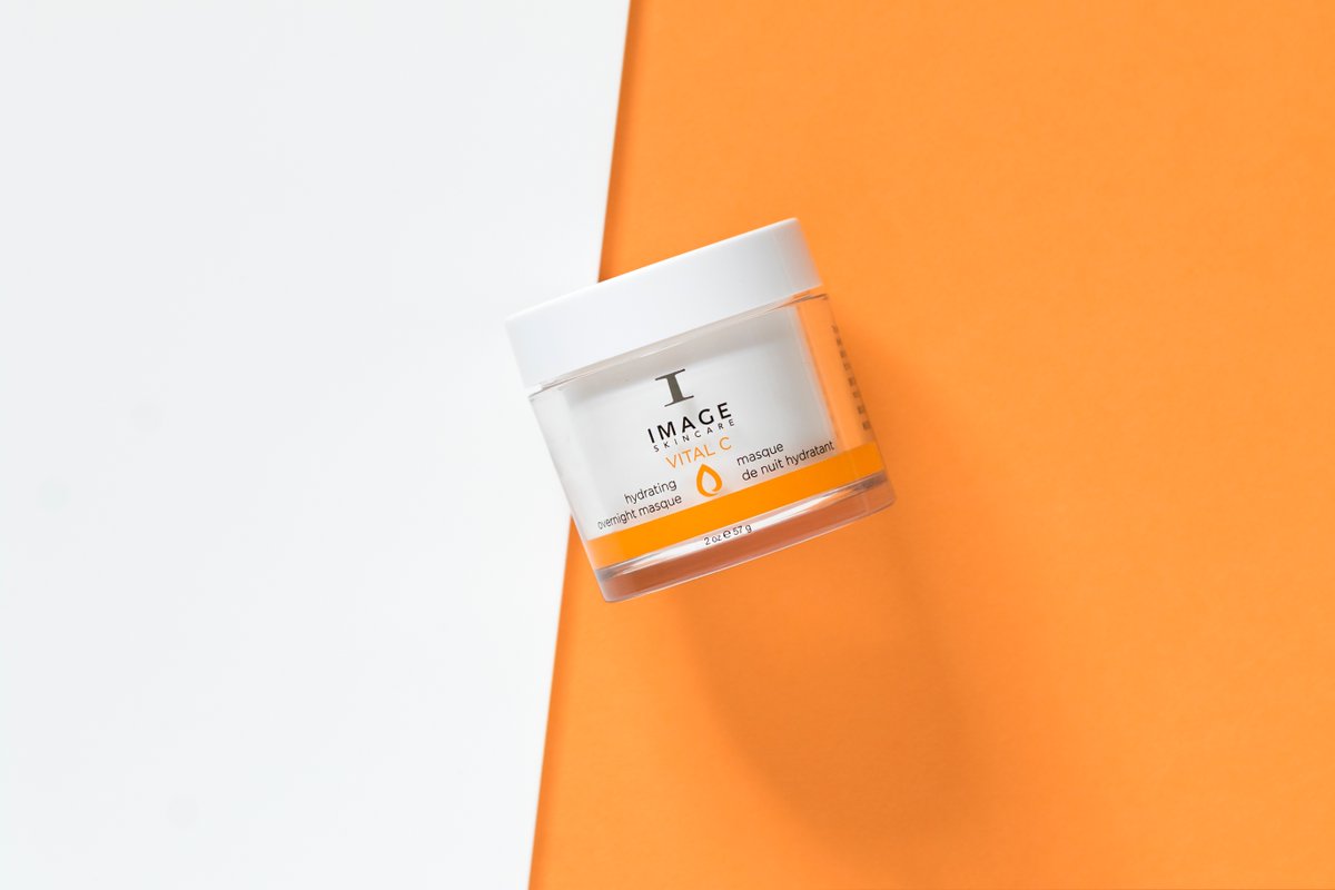 image-skincare-vital-c-hydrating-overnight-masque-mood.jpg