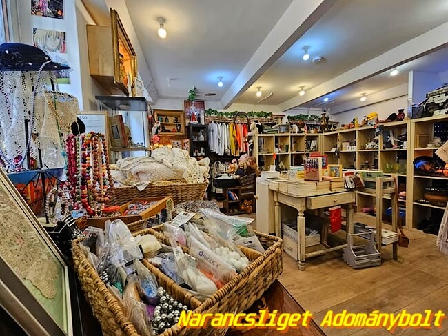 narancsliget-adomanybolt-charity.jpg