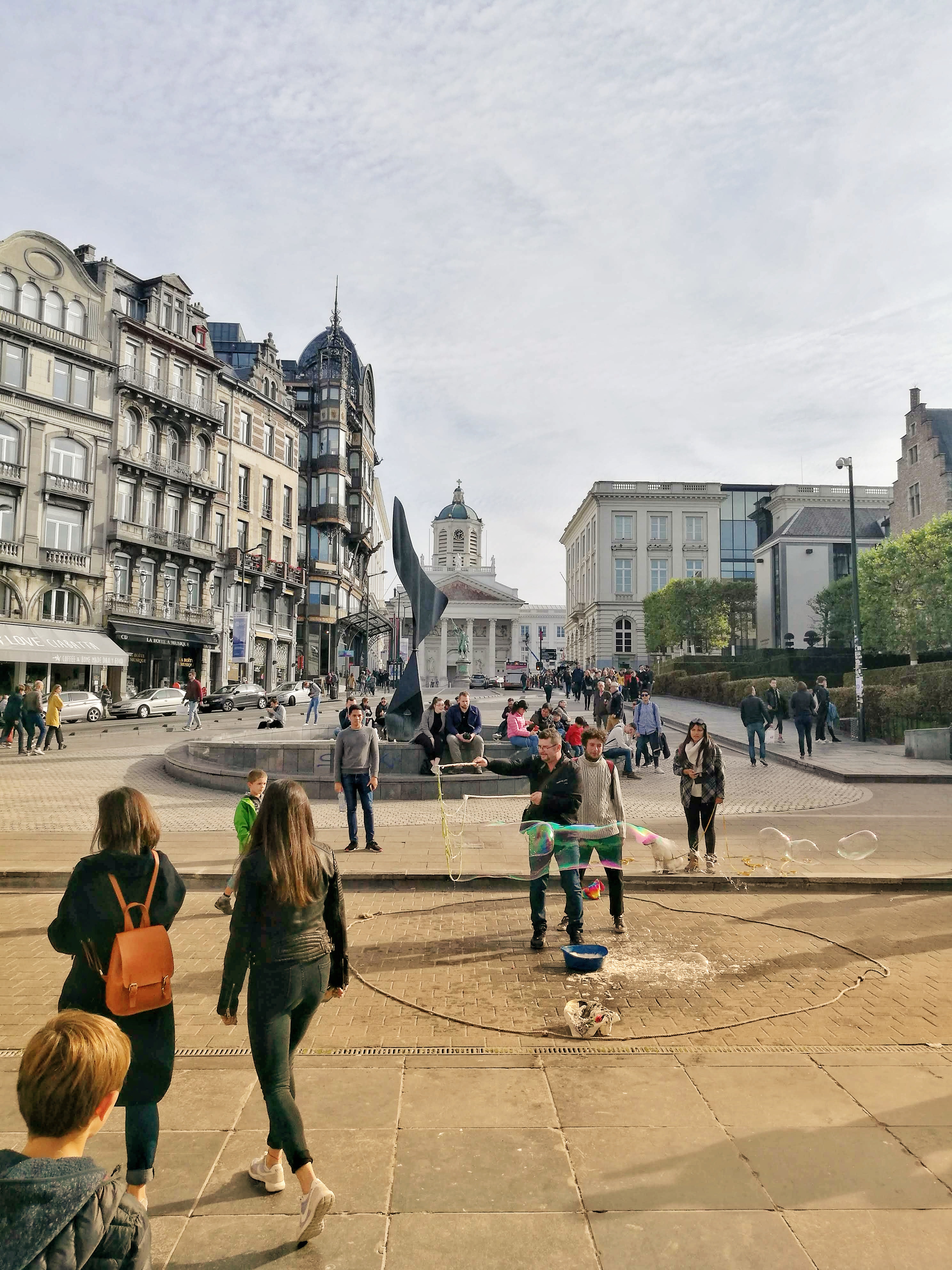 A Mont des Art népszerű találkozó hely