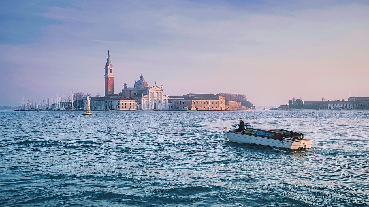 venice-4785972_1280.jpg