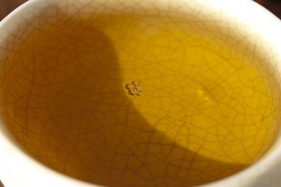 Yin-Yang powered tea bubbles
