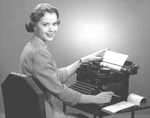 woman_at_typewriter-721212.jpg