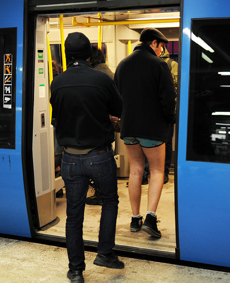 No_pants_Stockholm_5_small.jpg