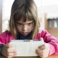 Digitális félelmek: mi lesz, ha lemarad, kimarad a gyermekem?